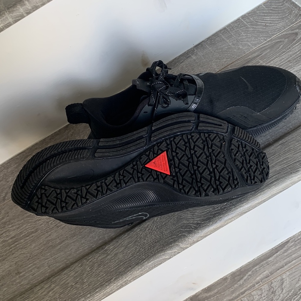 Nikes - Picture 2 of 2